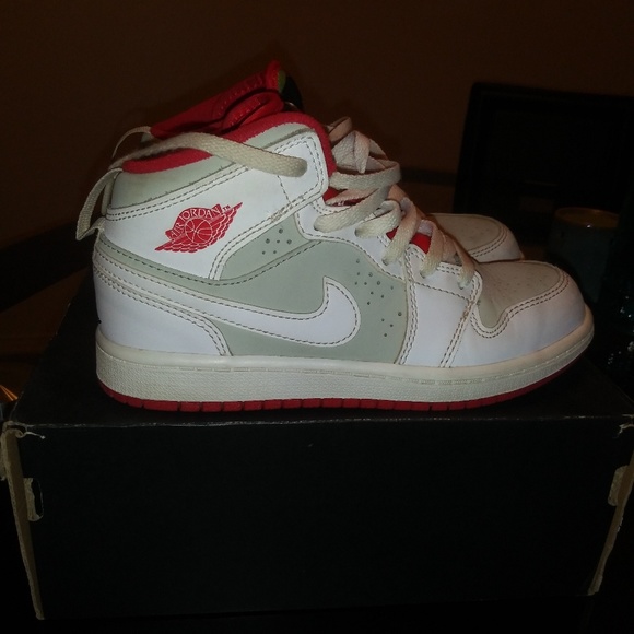 Jordan 4 Retro BP - Picture 2 of 7